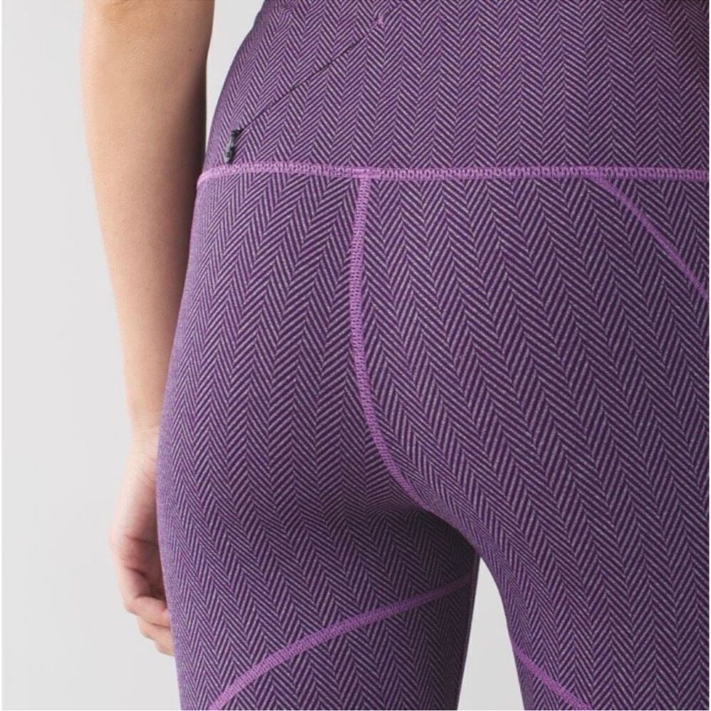Lululemon "Rebel Runner crop" Purple Herringbone 4